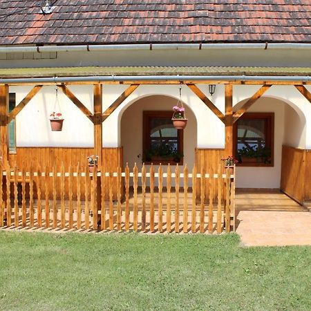 Hotel Orban Porta à Szalafő Extérieur photo